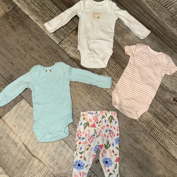 15 PC PREEMIE GIRL lot- - Picture 5 of 7